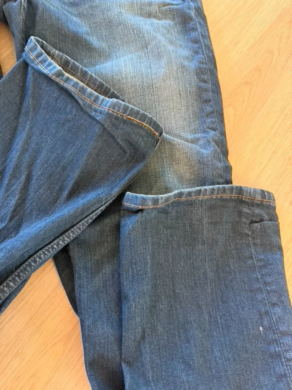 Levis 514 Jeans Mens 32x34 Blue Straight Leg Dark Wash 100% Cotton Denim Pants